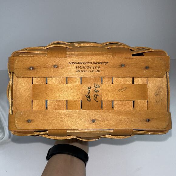 Longaberger 9" Hanging Basket Glad Tidings 1998 Christmas Collection Protector - Picture 4 of 6